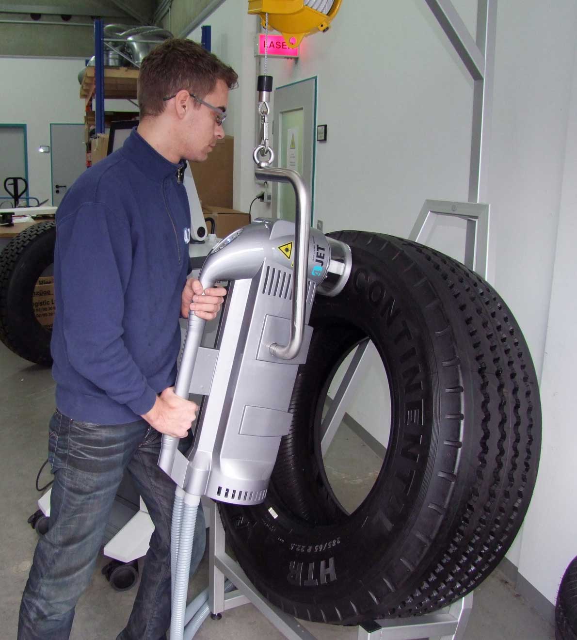 marquage-laser-pneutmatiques décapage-laser-grille-portail